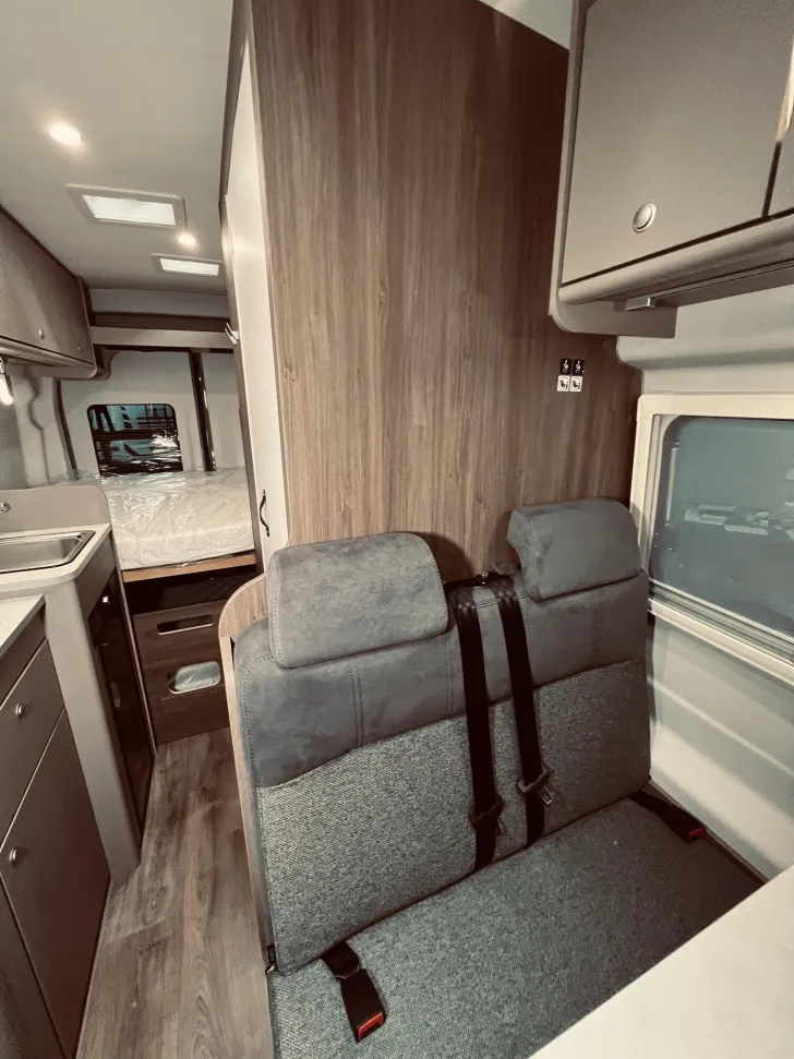 Fahrzeugbild Carado Edition24 CV Ford 590 4x4 Solar, Dieselh., Navi #15