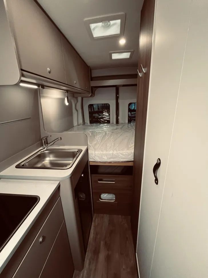 Fahrzeugbild Carado Edition24 CV Ford 590 4x4 Solar, Dieselh., Navi #17