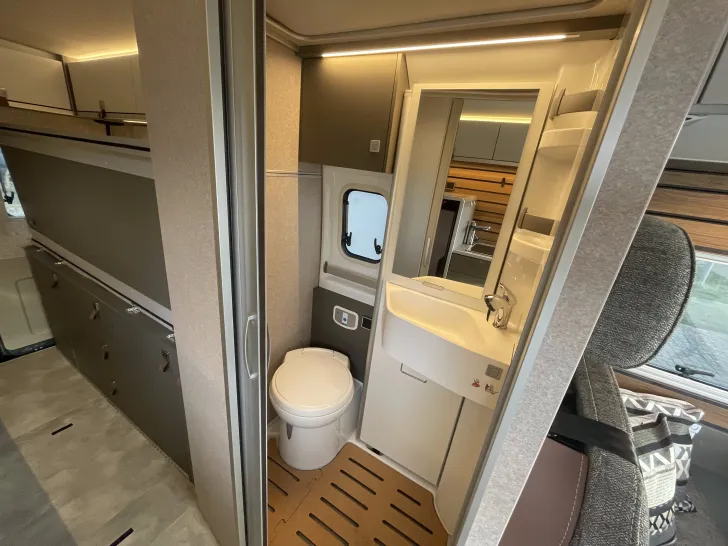 Fahrzeugbild Hymer Camper Van Yellowstone UVP 109.500,- ! #11