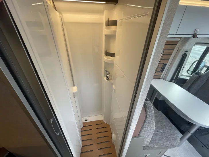 Fahrzeugbild Hymer Camper Van Yellowstone UVP 109.500,- ! #16