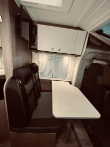 Fahrzeugbild Carado V 132 #10