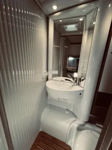 Fahrzeugbild Carado V 132 #18