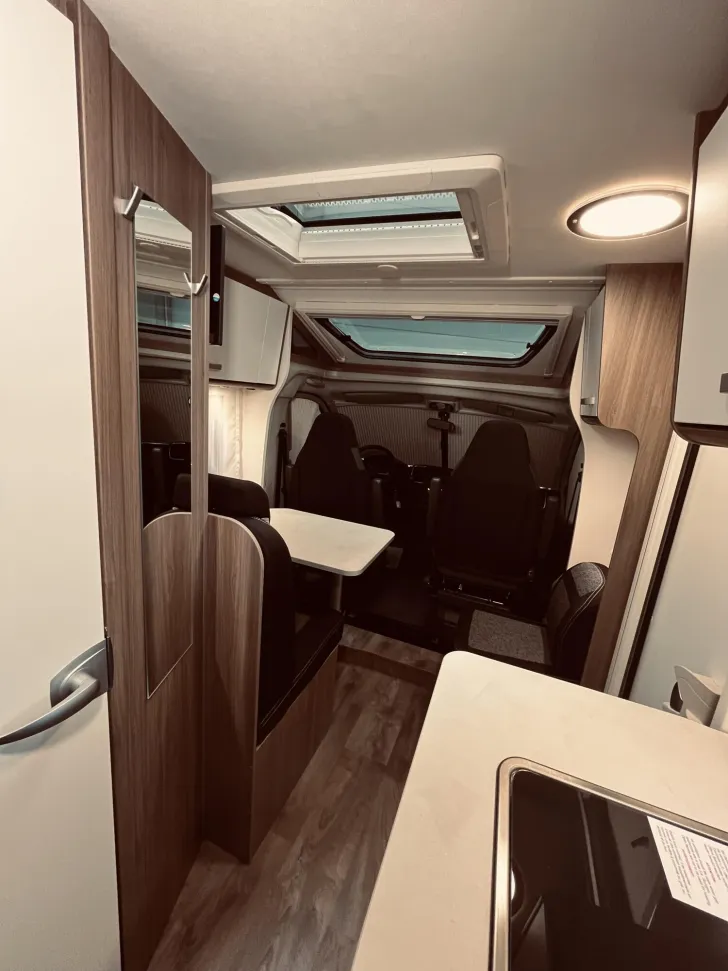 Fahrzeugbild Carado V 132 #21