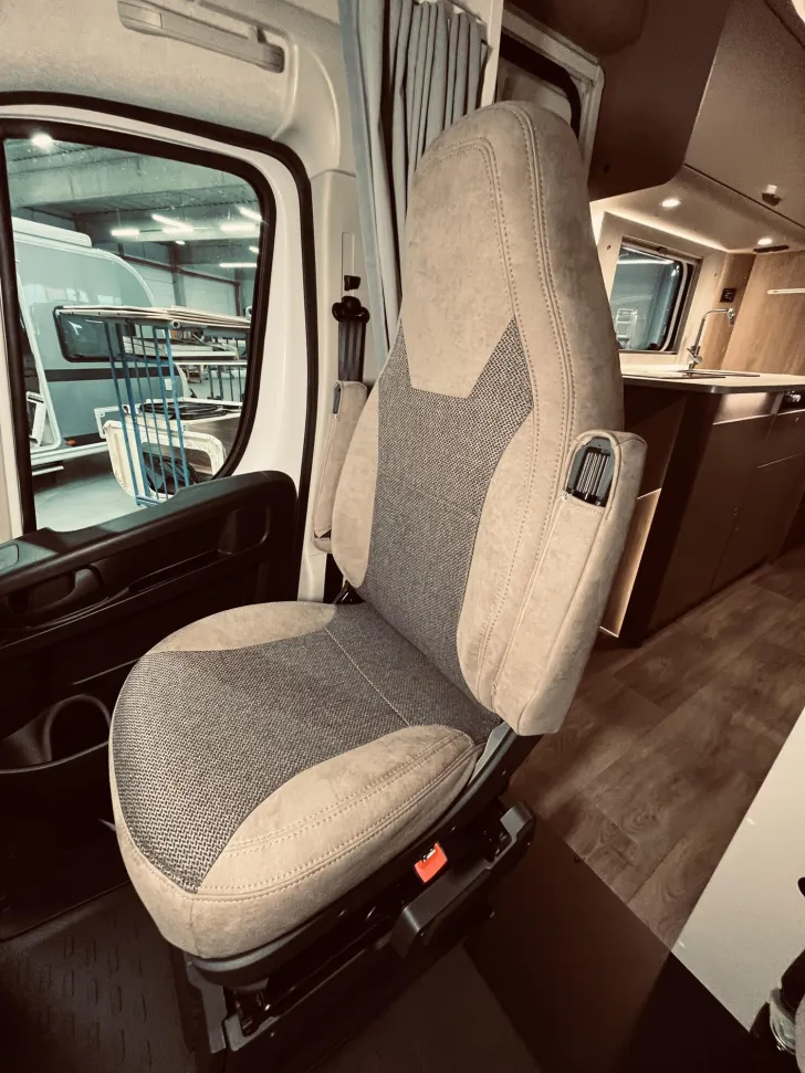 Fahrzeugbild Carado pro A 464 YOUNG CAMPER #8