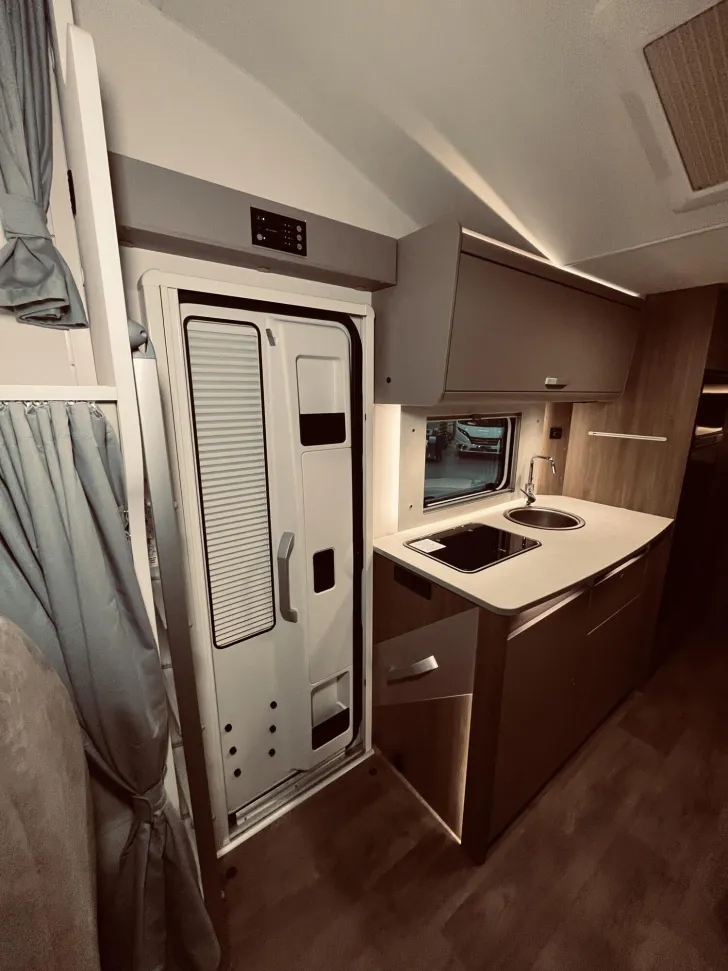 Fahrzeugbild Carado pro A 464 YOUNG CAMPER #9