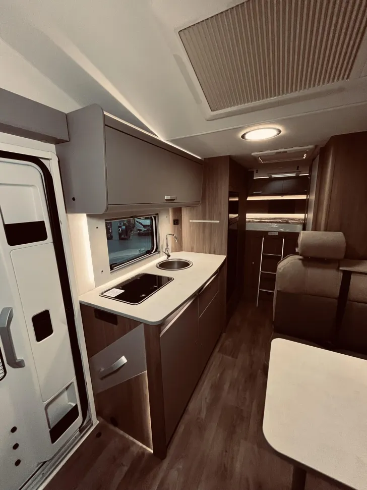 Fahrzeugbild Carado pro A 464 YOUNG CAMPER #10