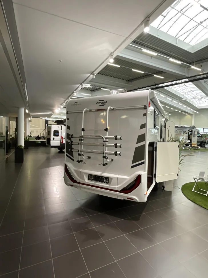 Fahrzeugbild Carado V 347 *Clever-Lift Bett* #4