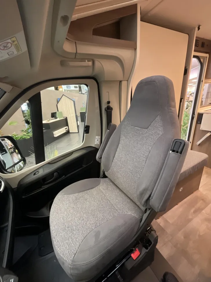 Fahrzeugbild Carado V 347 *Clever-Lift Bett* #13