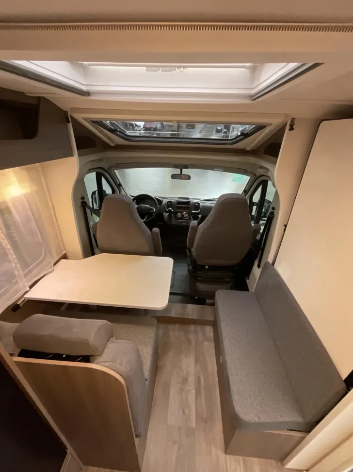 Fahrzeugbild Carado V 347 *Clever-Lift Bett* #16