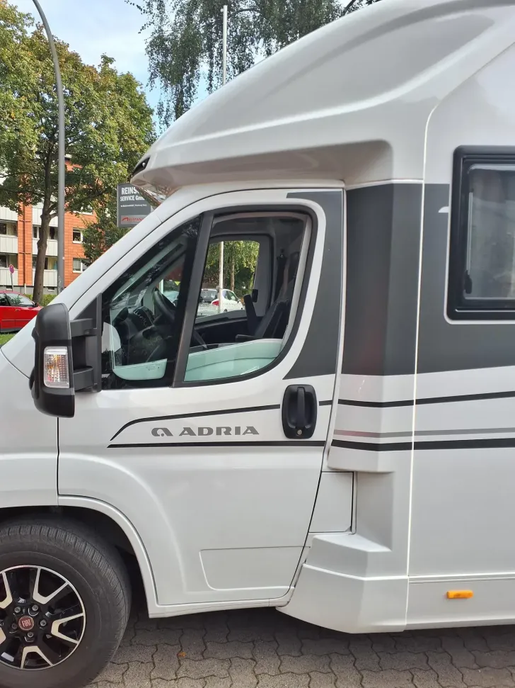 Fahrzeugbild Adria Matrix Axess 670 SL #3