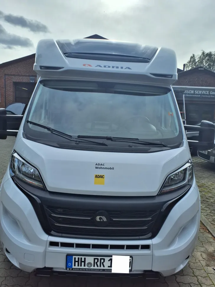 Fahrzeugbild Adria Matrix Axess 670 SL #1