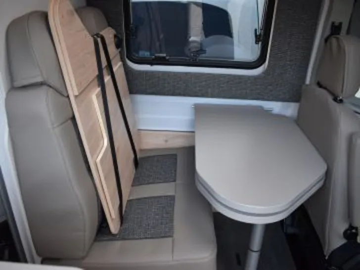 Fahrzeugbild Dethleffs Globetrail 590 C Ford AHK Automatik Solar Navi #7