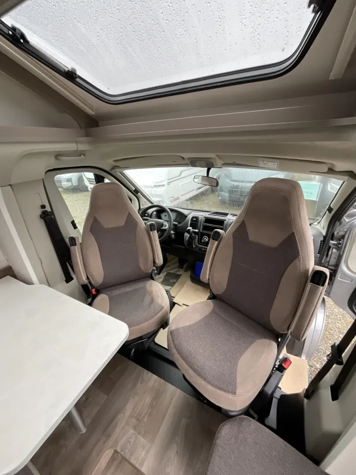 Fahrzeugbild Carado T 338 Automatik #17