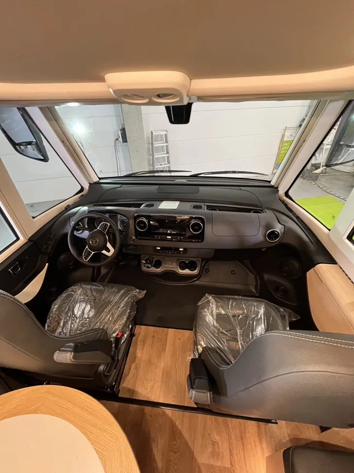 Fahrzeugbild Hymer B-Klasse ML I 890 *Hydr.Hubstützen*Solar*Autark* #7