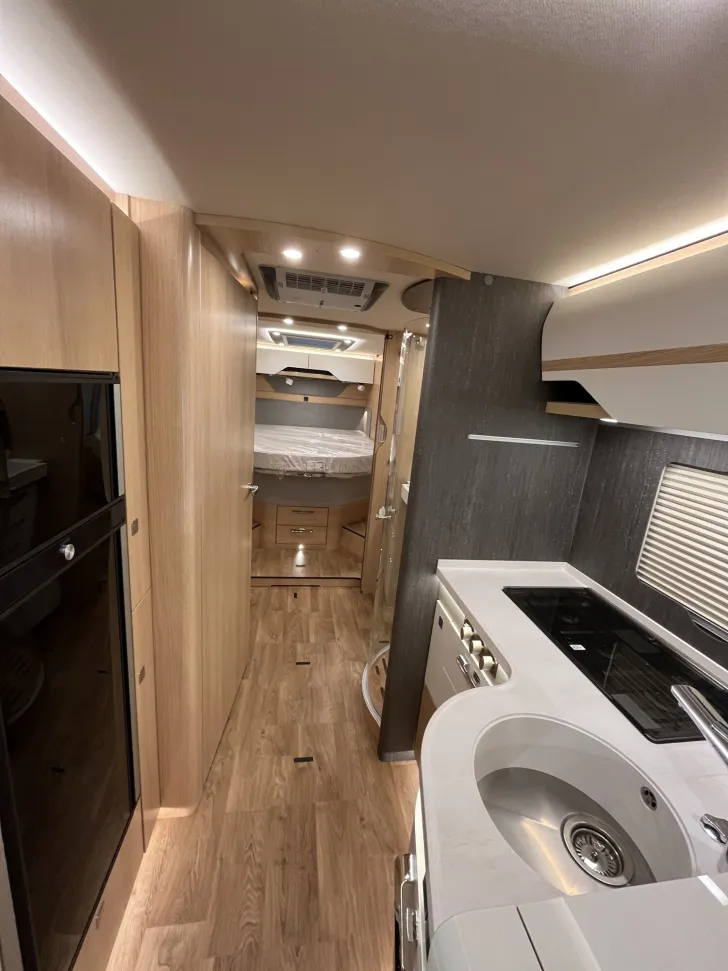 Fahrzeugbild Hymer B-Klasse ML I 890 *Hydr.Hubstützen*Solar*Autark* #10