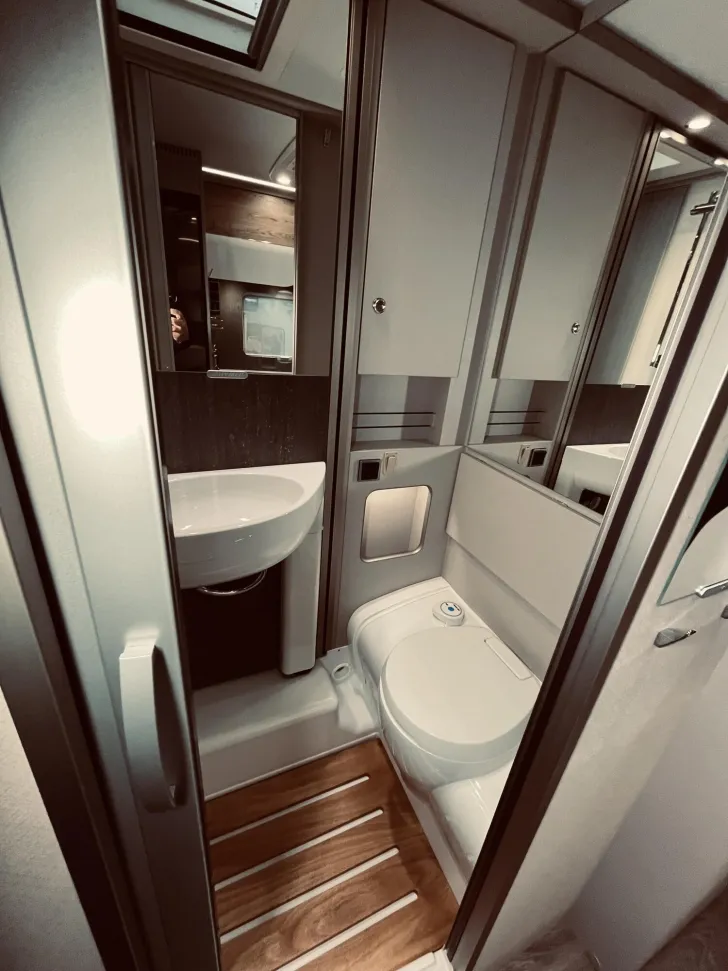 Fahrzeugbild Hymer Exsis-t 474 #17