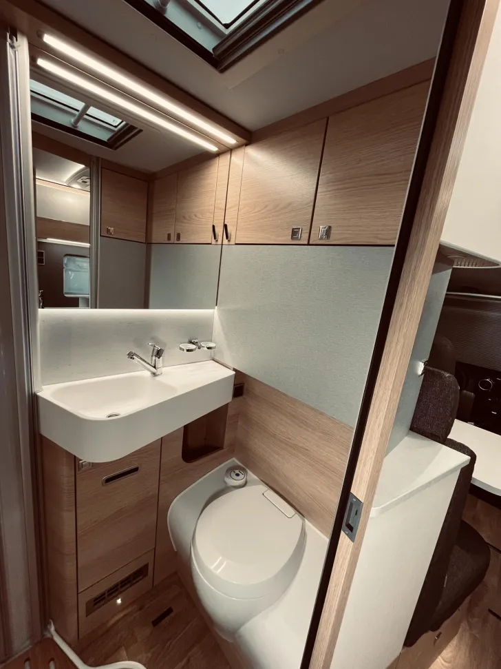 Fahrzeugbild Hymer B-Klasse MC I 580 Dachklima, Solar, Sat, TV #26