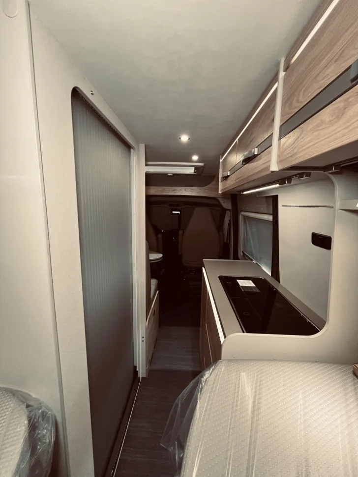 Fahrzeugbild Dethleffs Globetrail 640 ES Fiat Dieselheiz., AWT isoliert #19