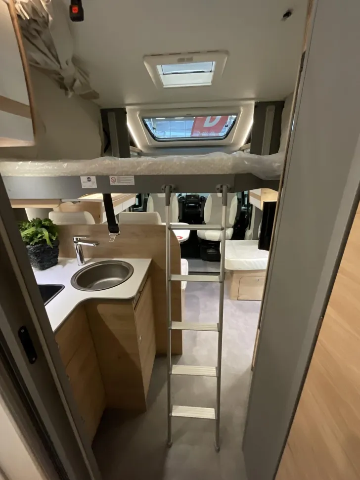 Fahrzeugbild Dethleffs Just Camp Active T 7052 DBM 14.500 EUR Vorteil! #20