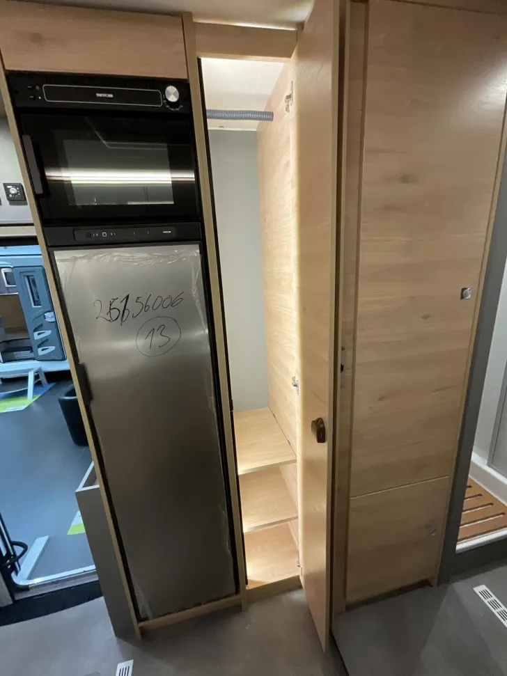 Fahrzeugbild Dethleffs XL I 7812-2 20.000 EUR Vorteil! #12