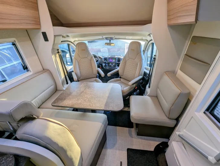 Fahrzeugbild Bürstner B66 TD 690 G AUTOMATIK, SAT, ALU uvm. #5