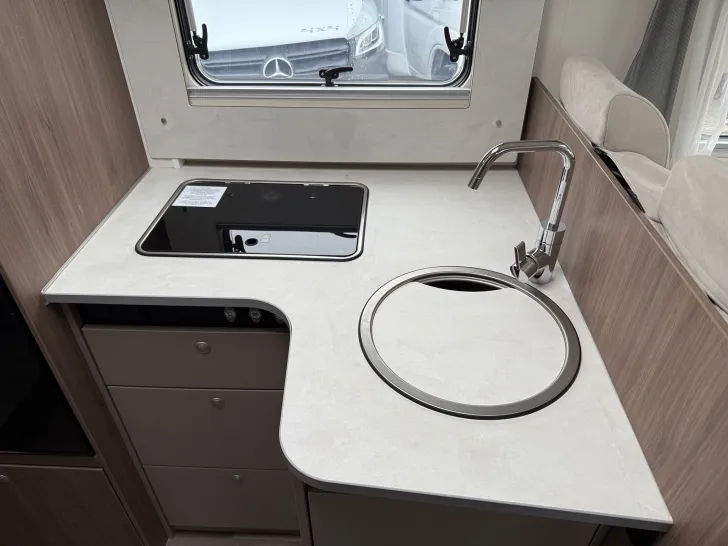 Fahrzeugbild Carado TEILINTEGRIERTE 448 #8