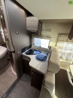 Bild 14 Challenger Genesis 288 EB Queensbett Markise Hubbett