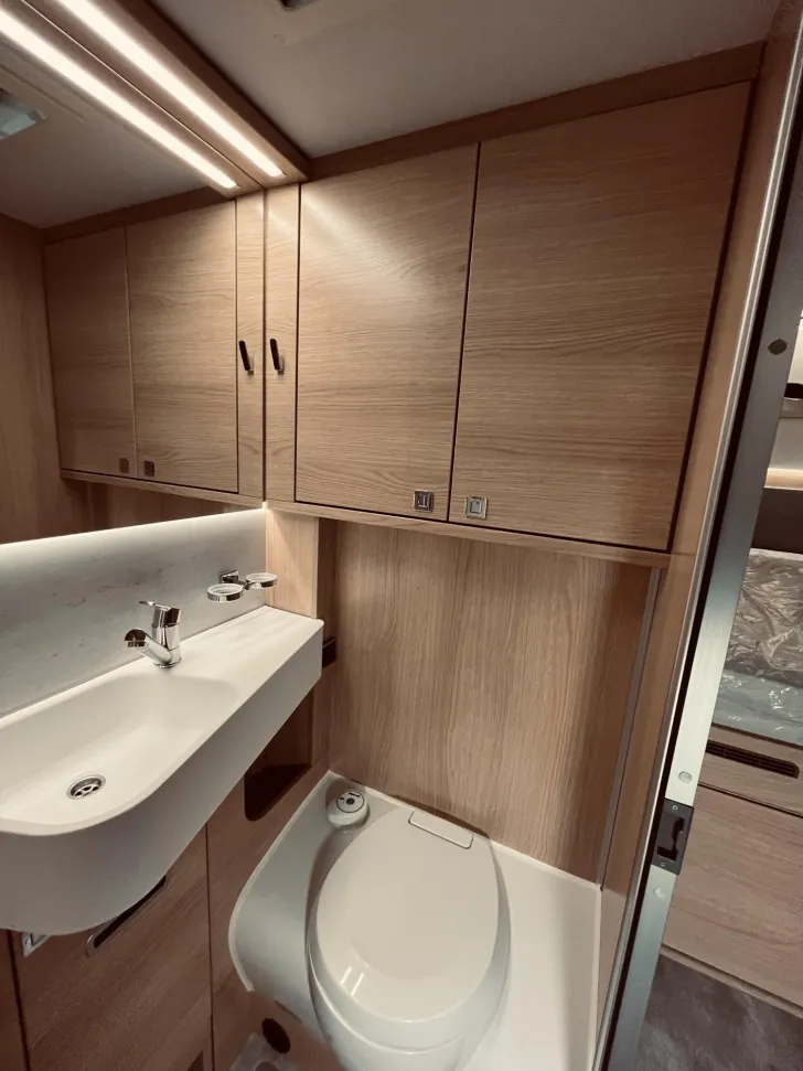 Fahrzeugbild Hymer B-Klasse MC I BlackLine 550 32.000,- EUR Vorteil #27