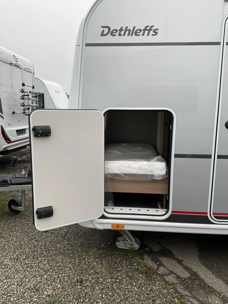 Fahrzeugbild Dethleffs Nomad 530 FSK Mover, Stockbetten, Markise #5