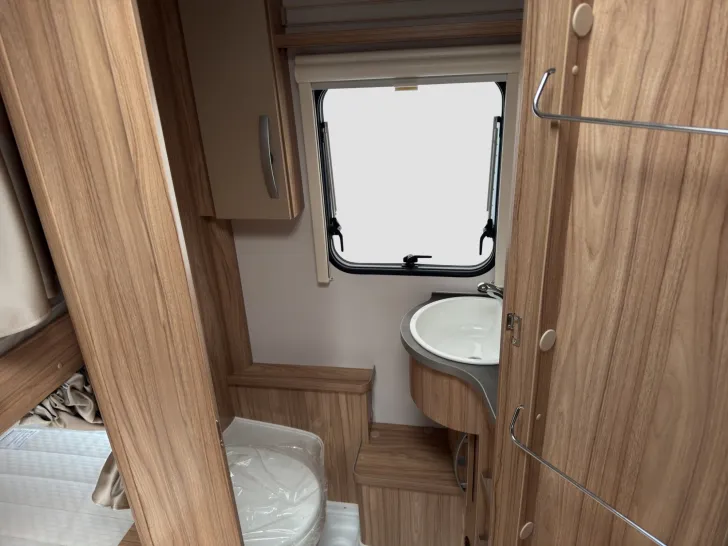 Fahrzeugbild Hymer Eriba Nova Light 515 Autark/Markise/Etagenbett #7
