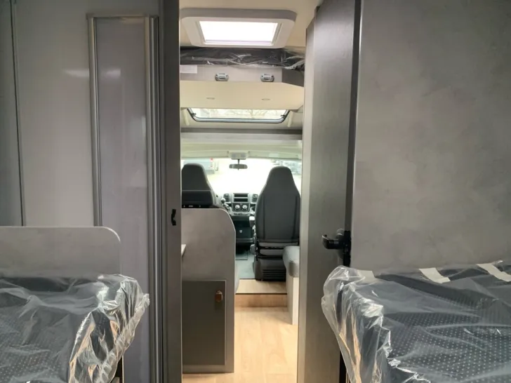 Fahrzeugbild Crosscamp EXPDN T 7.4 E Peugeot #21