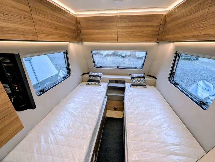 Fahrzeugbild Hymer Eriba Novaline 470 RANGIERSYSTEM,TV,SOLAR,FT uvm. #7