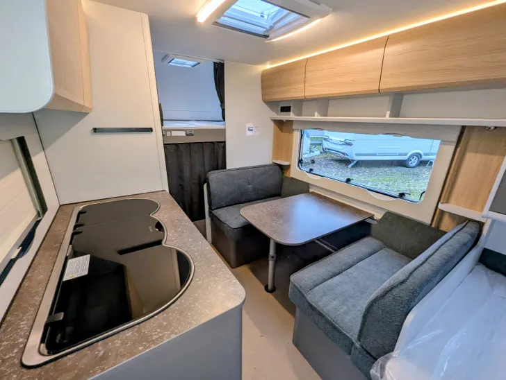 Fahrzeugbild Bürstner B66 480 TK Auflastung 1.700 kg #4