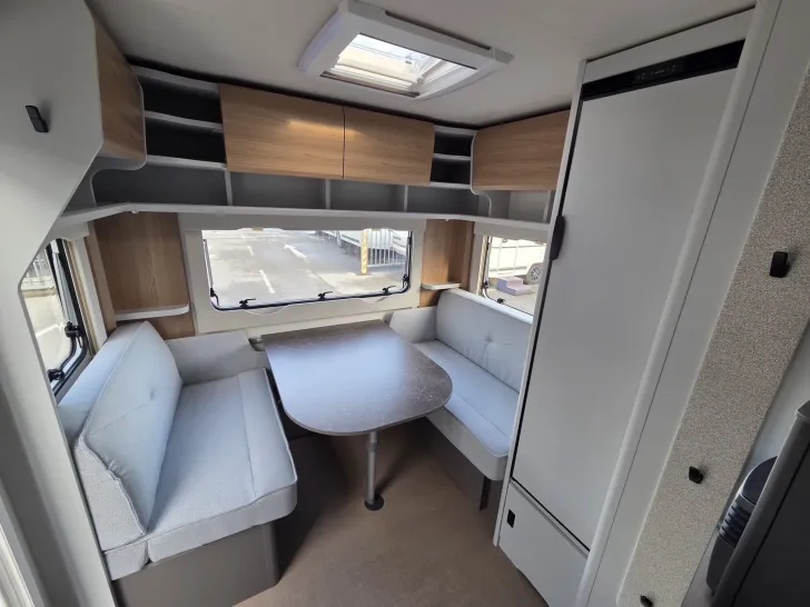 Etagenbetten Bürstner B66 490 TL