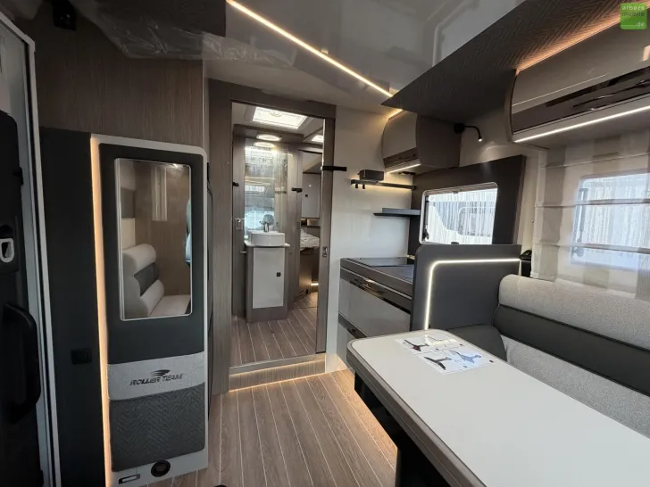 Fahrzeugbild Roller Team Zefiro 266 TL 400W Solar 2xLithium 4100 kg 2026 #11