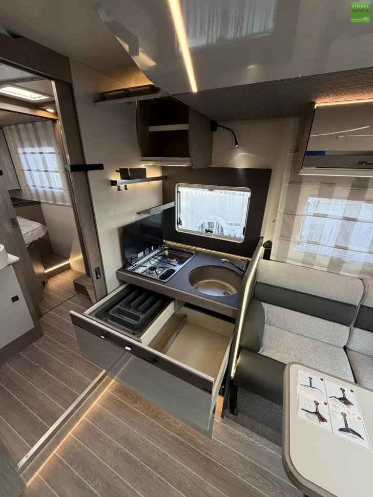 Fahrzeugbild Roller Team Zefiro 266 TL 400W Solar 2xLithium 4100 kg 2026 #13