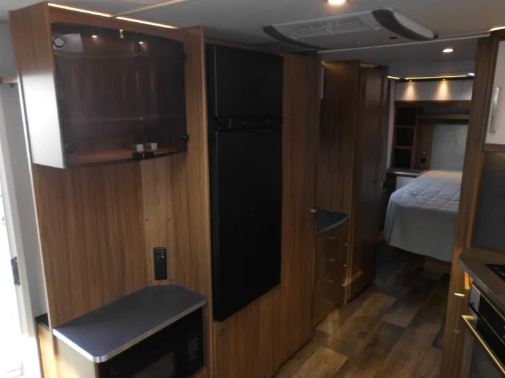 Fahrzeugbild Polar 730 QA Customized LEDER KLIMA SOUND++ #10