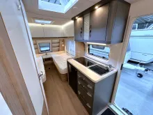 Fahrzeugbild Hobby OnTour 460 DL 1500 kg Ambientebeleuchtung #12