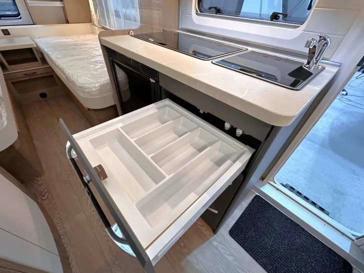 Fahrzeugbild Hobby OnTour 460 DL 1500 kg Ambientebeleuchtung #14