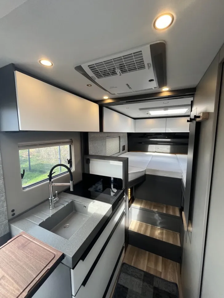 Fahrzeugbild Niesmann + Bischoff iSmove 6.9 E #7