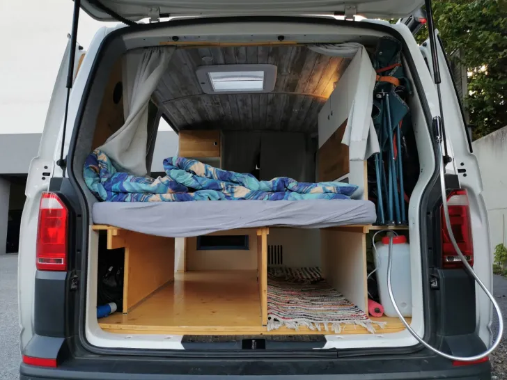 Fahrzeugbild VW Custom Bus T6.1 Camper #2