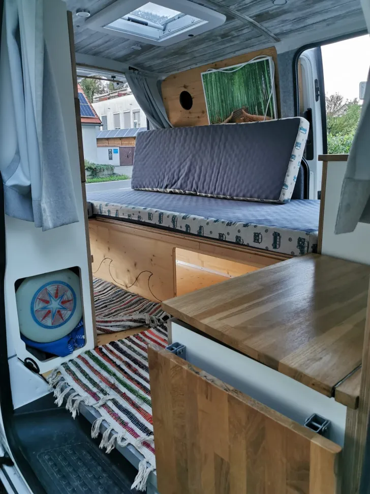 Fahrzeugbild VW Custom Bus T6.1 Camper #3