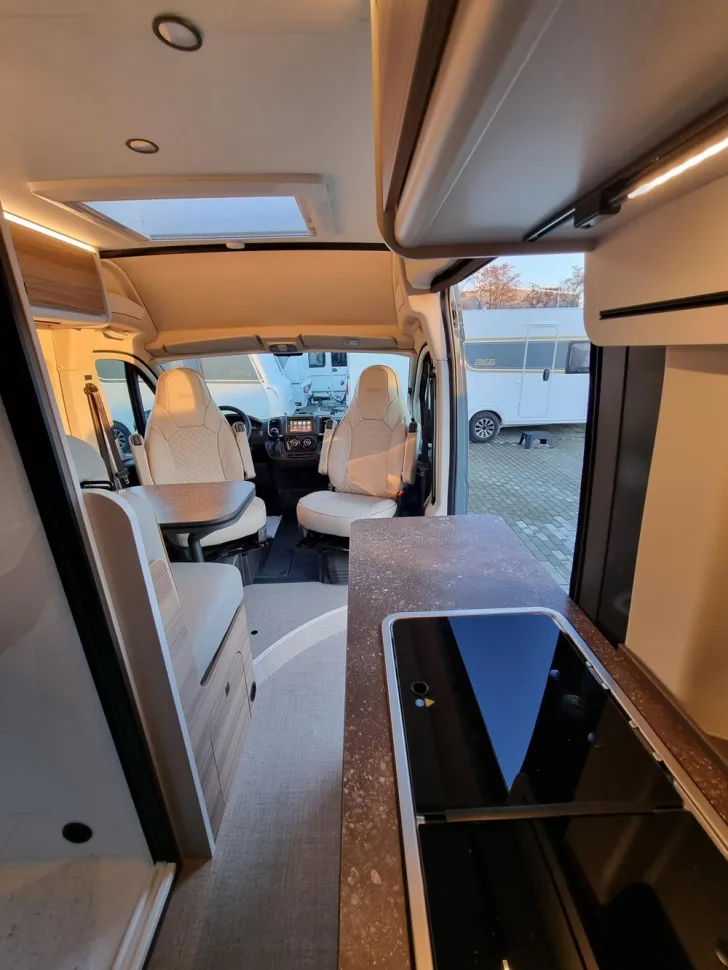 Fahrzeugbild Bürstner B66 C 600 #8