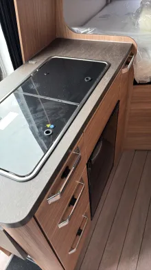 Küchen Weinsberg CaraBus 540 MQ Aufstelldach