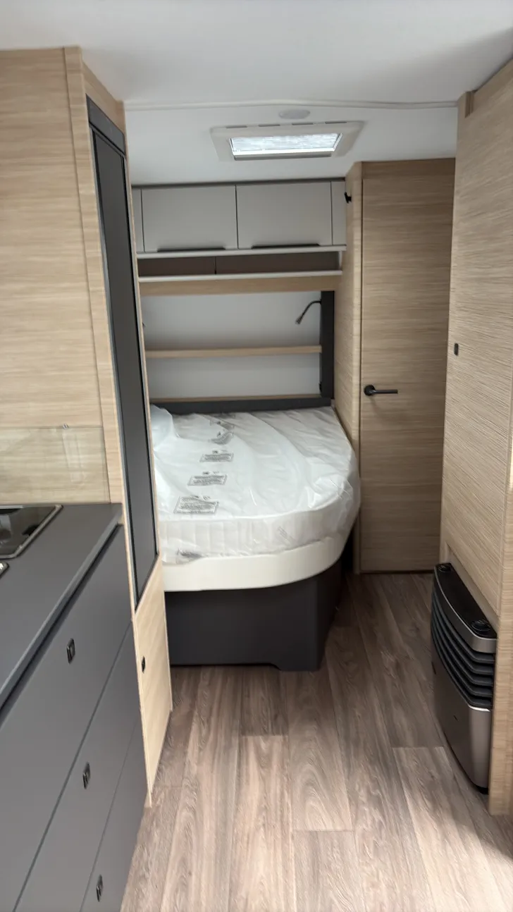 Sicht vorne-hinten Fendt Apero 465 SFB Sofort verfügbar