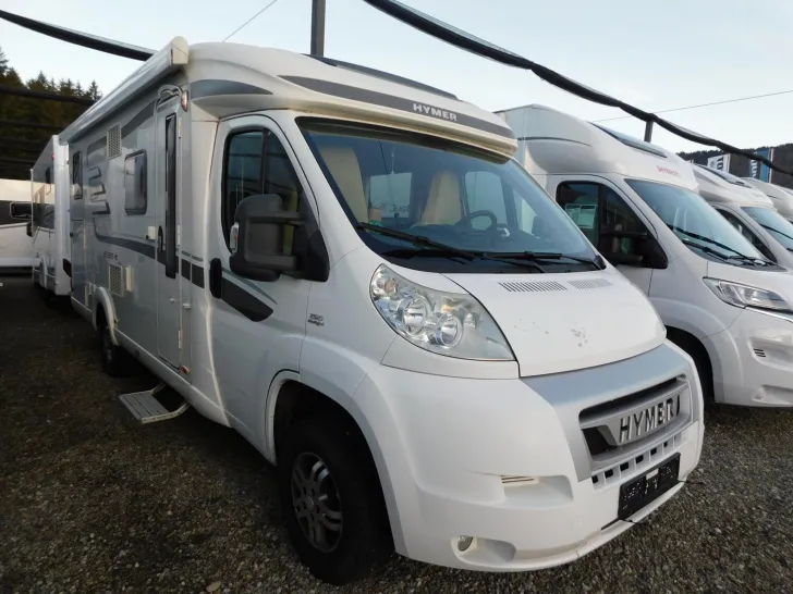 Fahrzeugbild Hymer Exsis-t 588 Luftfeder, Hytraulikstützen, 3xSolar #1