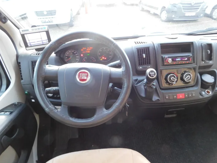 Fahrzeugbild Hymer Exsis-t 588 Luftfeder, Hytraulikstützen, 3xSolar #5