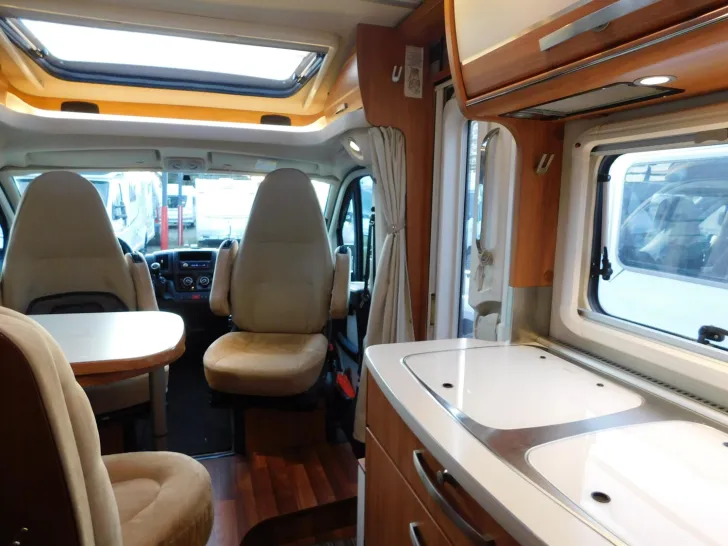 Fahrzeugbild Hymer Exsis-t 588 Luftfeder, Hytraulikstützen, 3xSolar #8