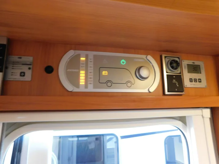 Fahrzeugbild Hymer Exsis-t 588 Luftfeder, Hytraulikstützen, 3xSolar #20