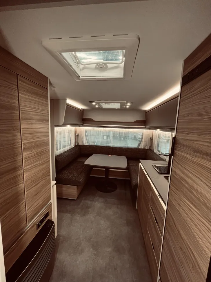 Fahrzeugbild Dethleffs Nomad 730 FKR 7 Schlafplätze, Mover #25